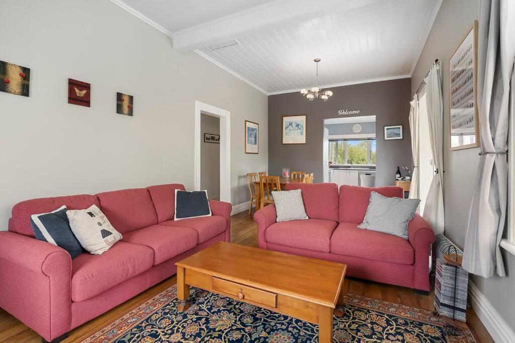 Applecross Cottage Martinborough Exterior photo